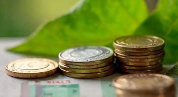 Künstlerische Perspektiven auf finanzielle Themen (10/10)